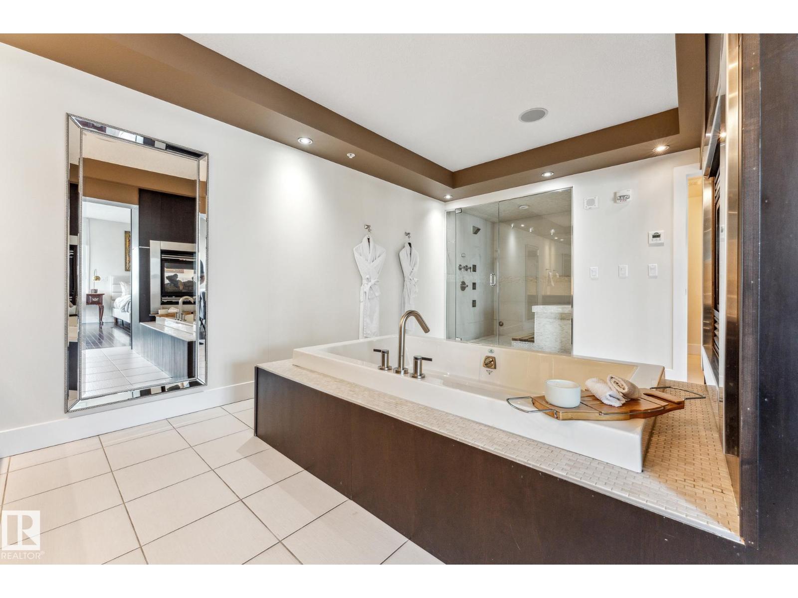 #ph04/1804 9939 109 St Nw, Edmonton, Alberta  T5K 1H6 - Photo 34 - E4453348