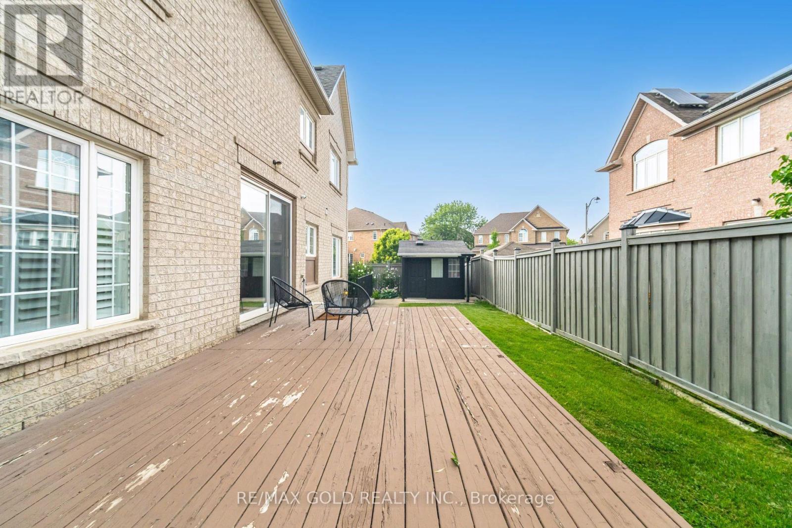 41 Leparc Road, Brampton, Ontario  L6P 2W8 - Photo 34 - W12348536