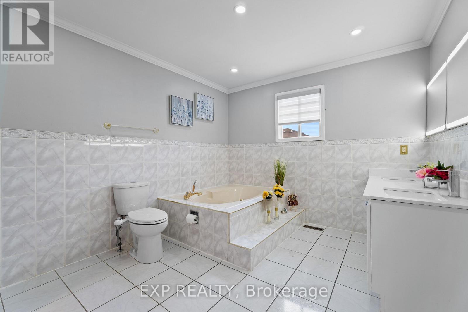 28 Fairlight Street, Brampton (Heart Lake West), Ontario  L6Z 3W2 - Photo 21 - W12348548