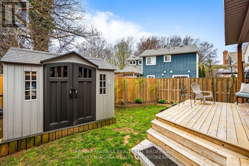 77b Broadway, St. Catharines (Port Weller), Ontario  L2M 7Y3 - Photo 29 - X12348601
