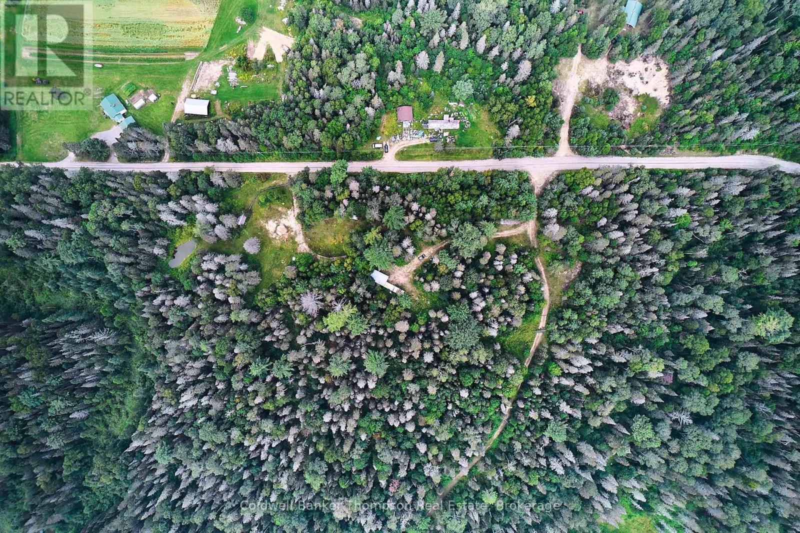 185 Halls Road E, Magnetawan, Ontario  P0A 1Z0 - Photo 2 - X12348566