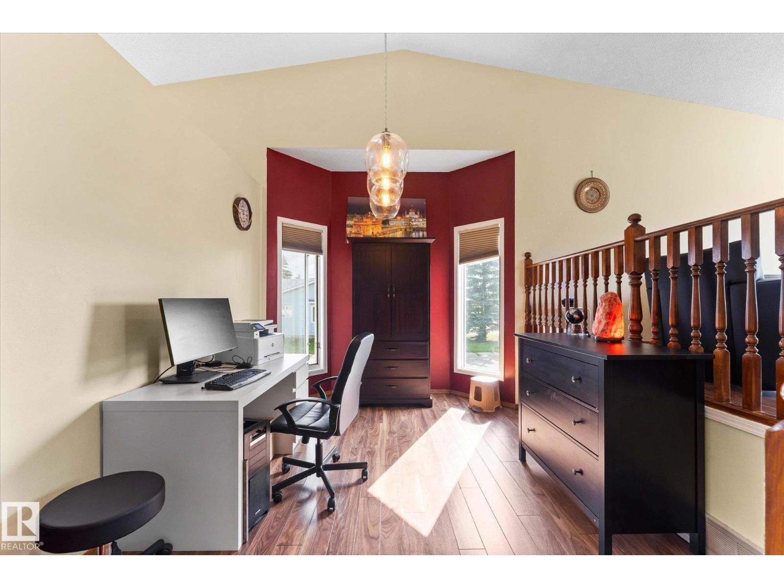 124 Klarvatten Rd Nw, Edmonton, Alberta  T5Z 2X4 - Photo 17 - E4453353