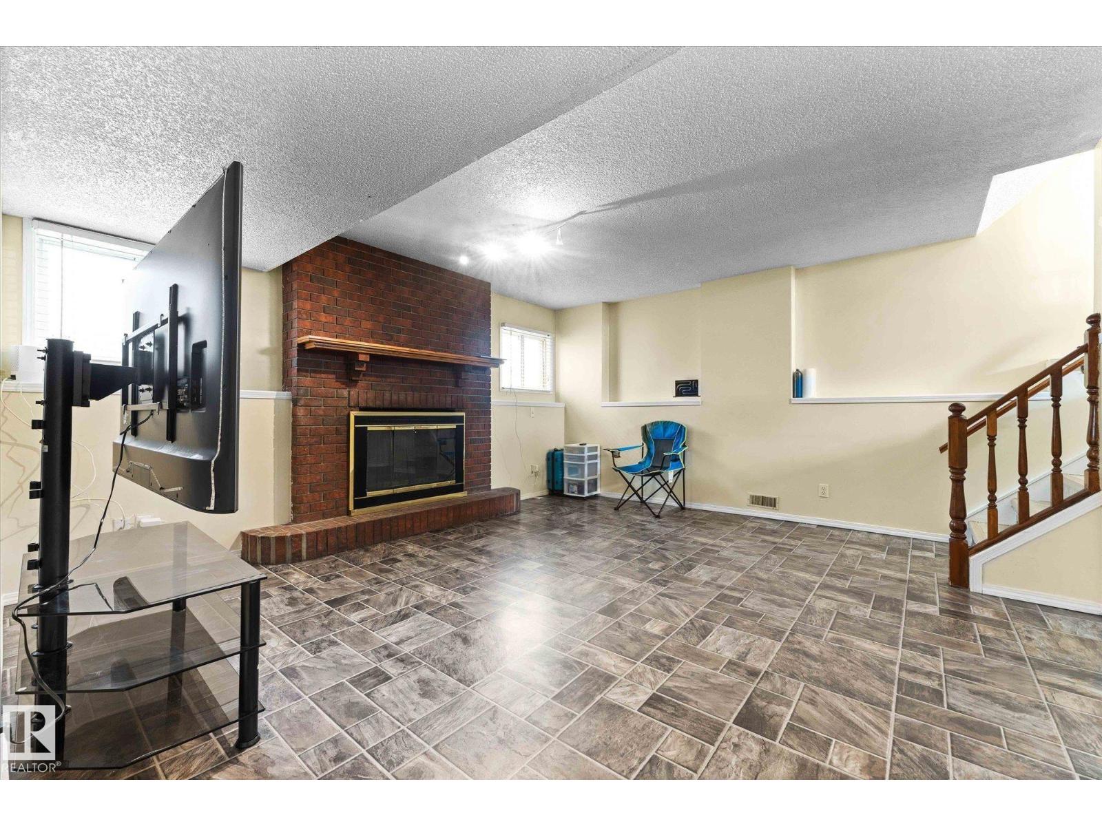 124 Klarvatten Rd Nw, Edmonton, Alberta  T5Z 2X4 - Photo 42 - E4453353
