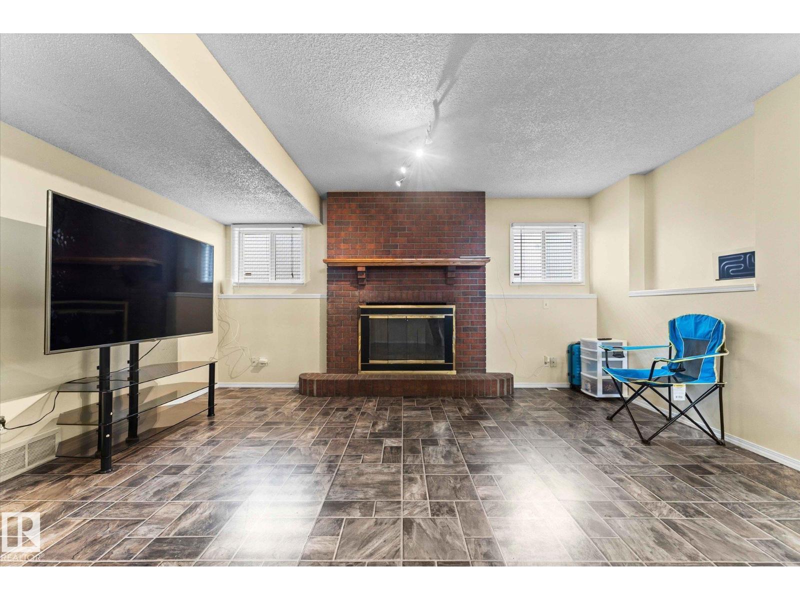 124 Klarvatten Rd Nw, Edmonton, Alberta  T5Z 2X4 - Photo 43 - E4453353