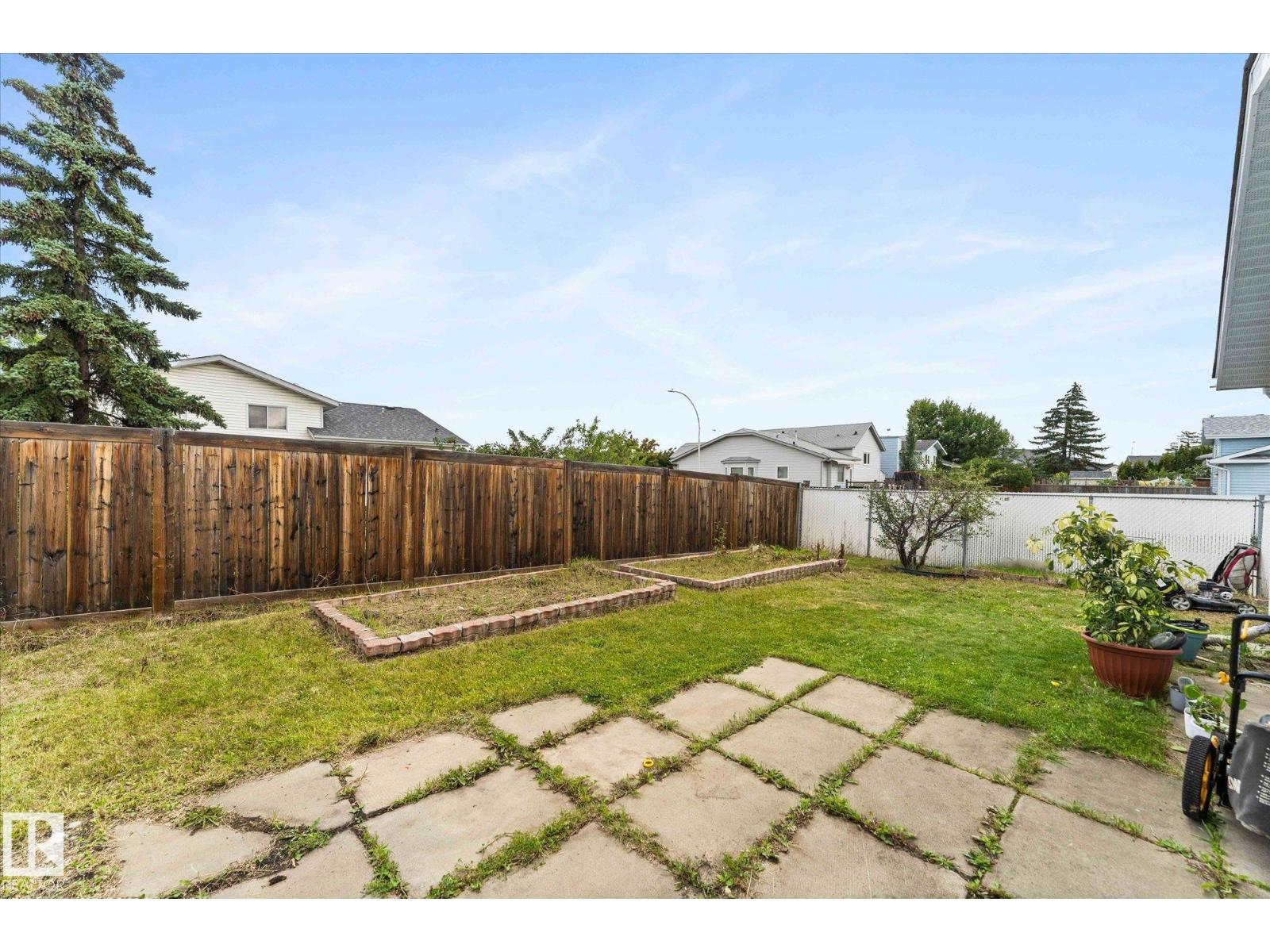 124 Klarvatten Rd Nw, Edmonton, Alberta  T5Z 2X4 - Photo 54 - E4453353