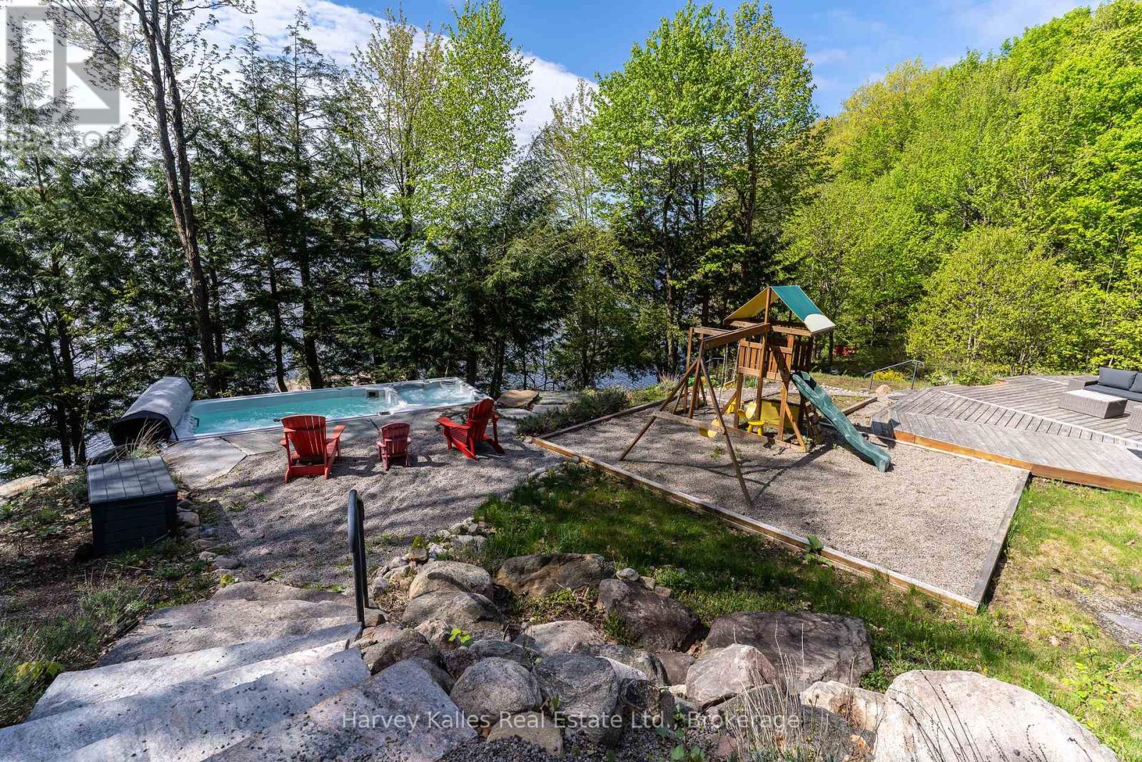 4 - 1118 North Drive, Muskoka Lakes, Ontario  P0B 1G0 - Photo 3 - X12162047
