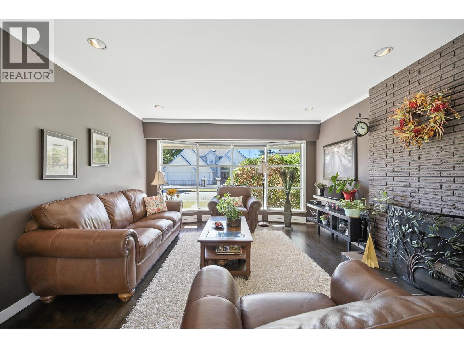 8600 Fairway Road, Richmond, British Columbia  V7C 1Y6 - Photo 4 - R3037494