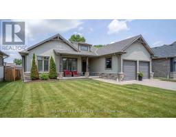 688 WOODS EDGE ROAD, Strathroy-Caradoc, Ontario
