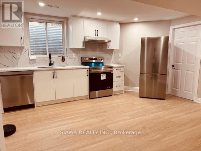 6320 Lorca Crescent, Mississauga, Ontario  L5N 2J4 - Photo 2 - W12348602