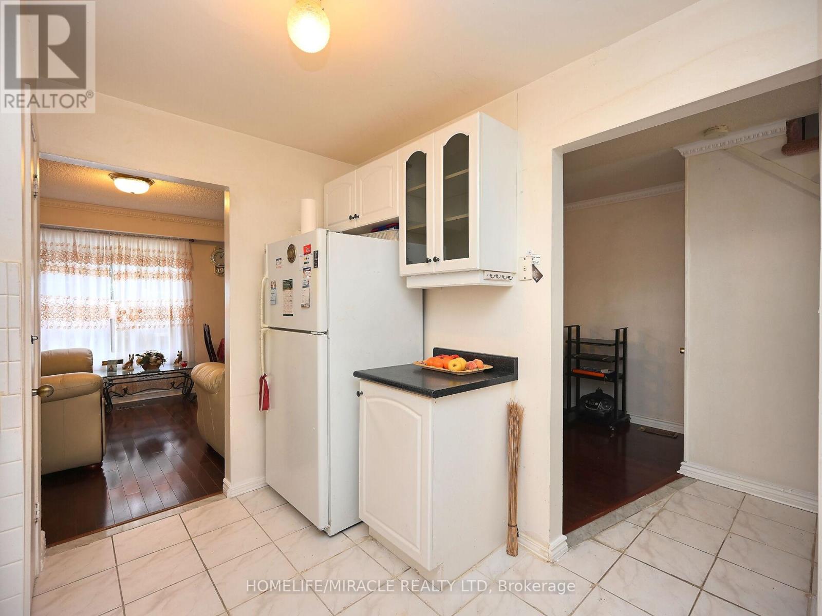 119 - 120 Collins Crescent W, Brampton (Brampton North), Ontario  L6V 3N1 - Photo 22 - W12348609