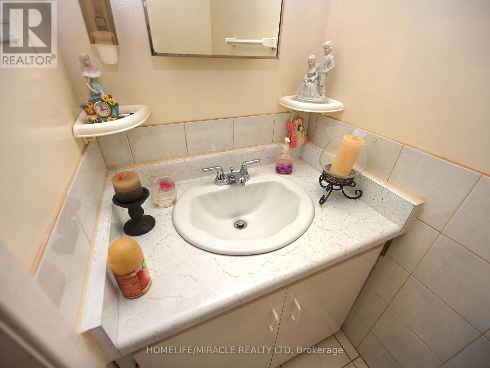 119 - 120 Collins Crescent W, Brampton (Brampton North), Ontario  L6V 3N1 - Photo 23 - W12348609