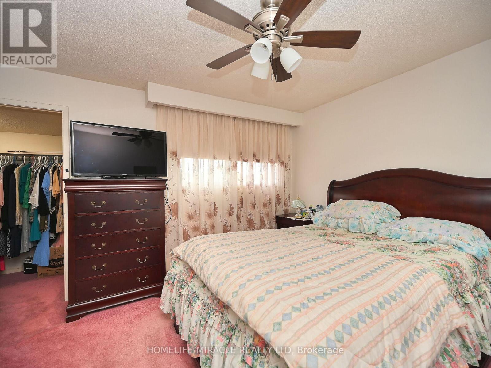 119 - 120 Collins Crescent W, Brampton (Brampton North), Ontario  L6V 3N1 - Photo 29 - W12348609