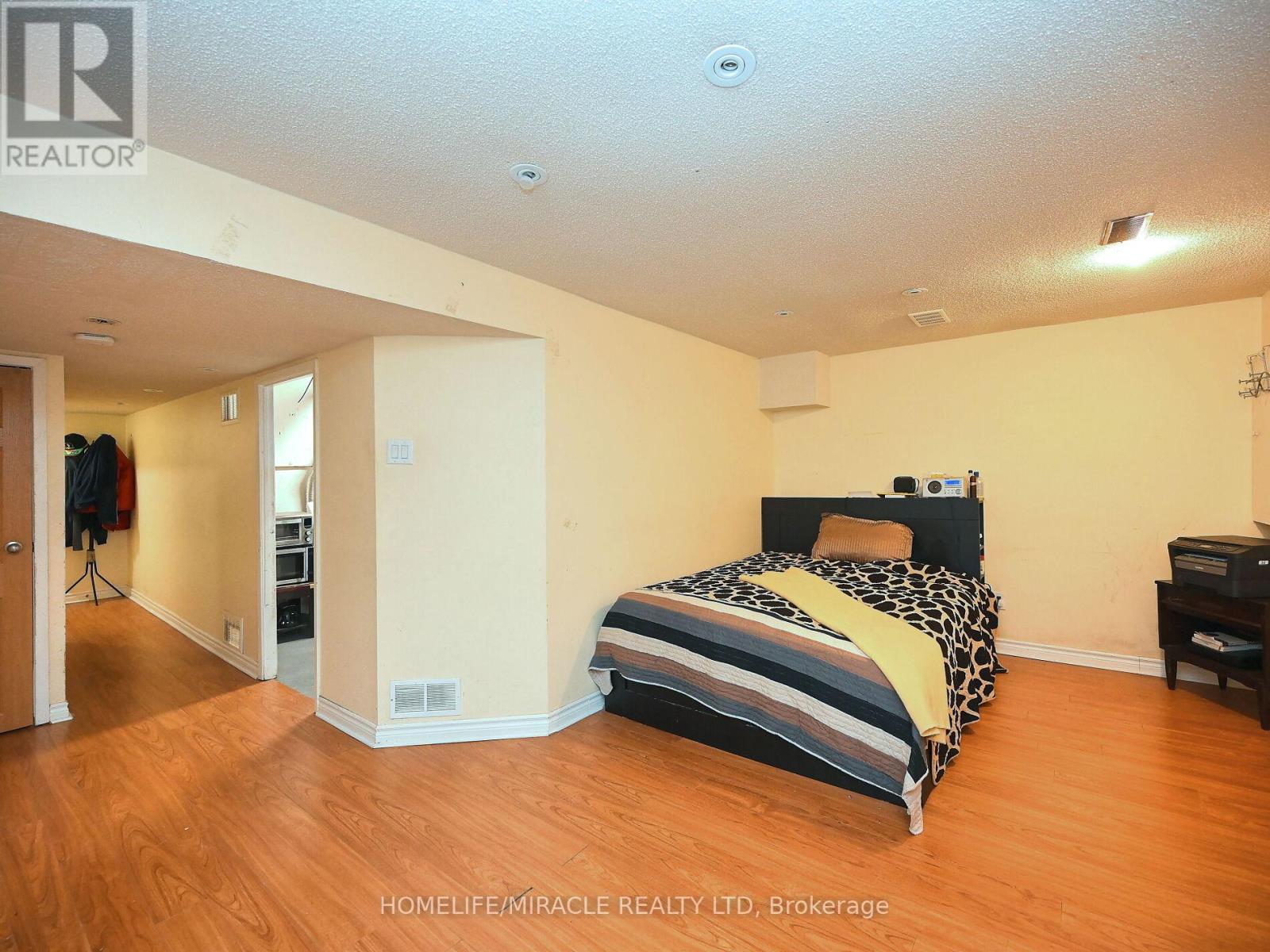 119 - 120 Collins Crescent W, Brampton (Brampton North), Ontario  L6V 3N1 - Photo 38 - W12348609