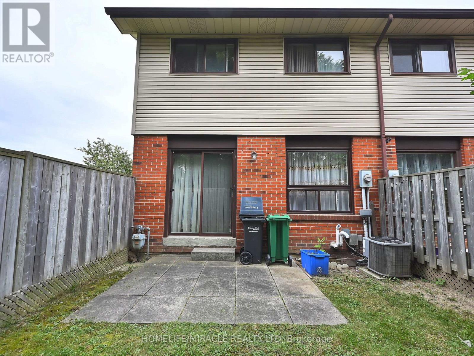 119 - 120 Collins Crescent W, Brampton (Brampton North), Ontario  L6V 3N1 - Photo 42 - W12348609