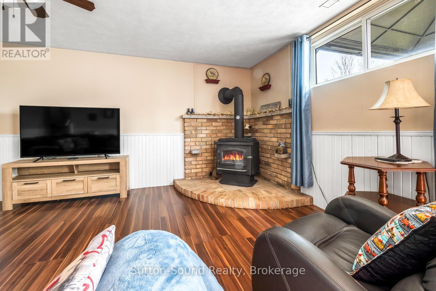 2041 8th Avenue E, Owen Sound, Ontario  N4K 3C5 - Photo 17 - X12299181
