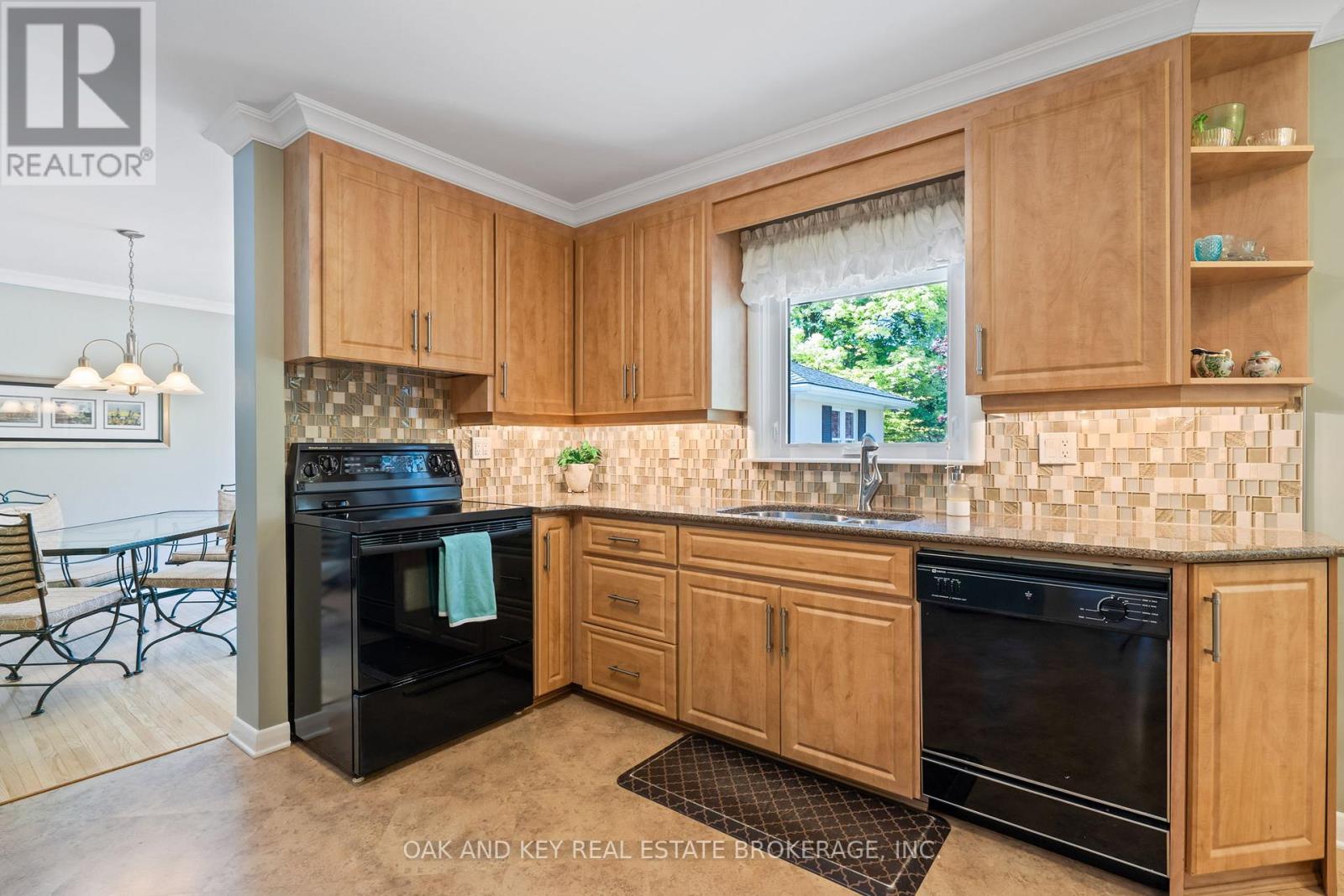 487 Melcrest Road, London South, Ontario  N6J 3T2 - Photo 20 - X12332137