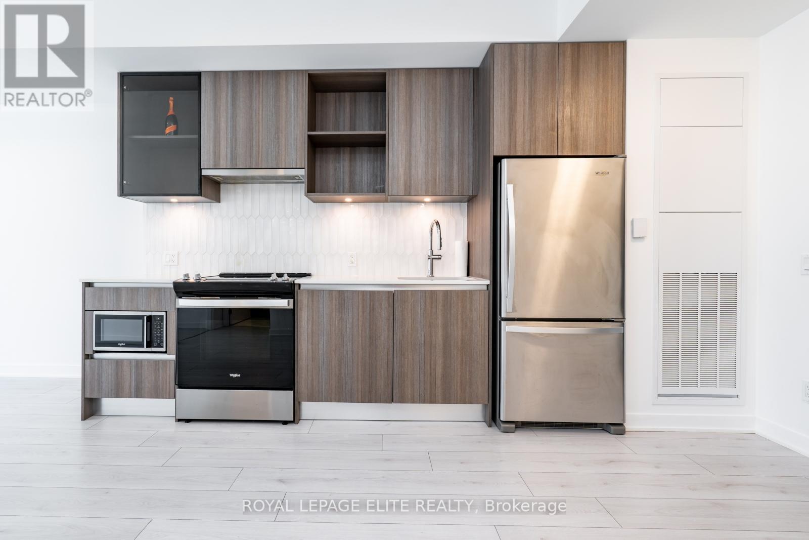 418 - 405 Dundas Street, Oakville (Oa Rural Oakville), Ontario  L6M 4M2 - Photo 13 - W12348521