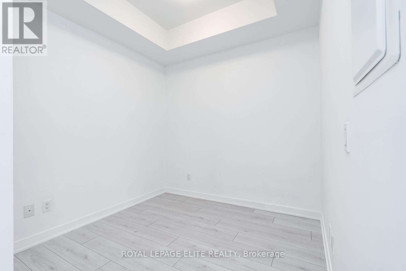 418 - 405 Dundas Street, Oakville (Oa Rural Oakville), Ontario  L6M 4M2 - Photo 15 - W12348521