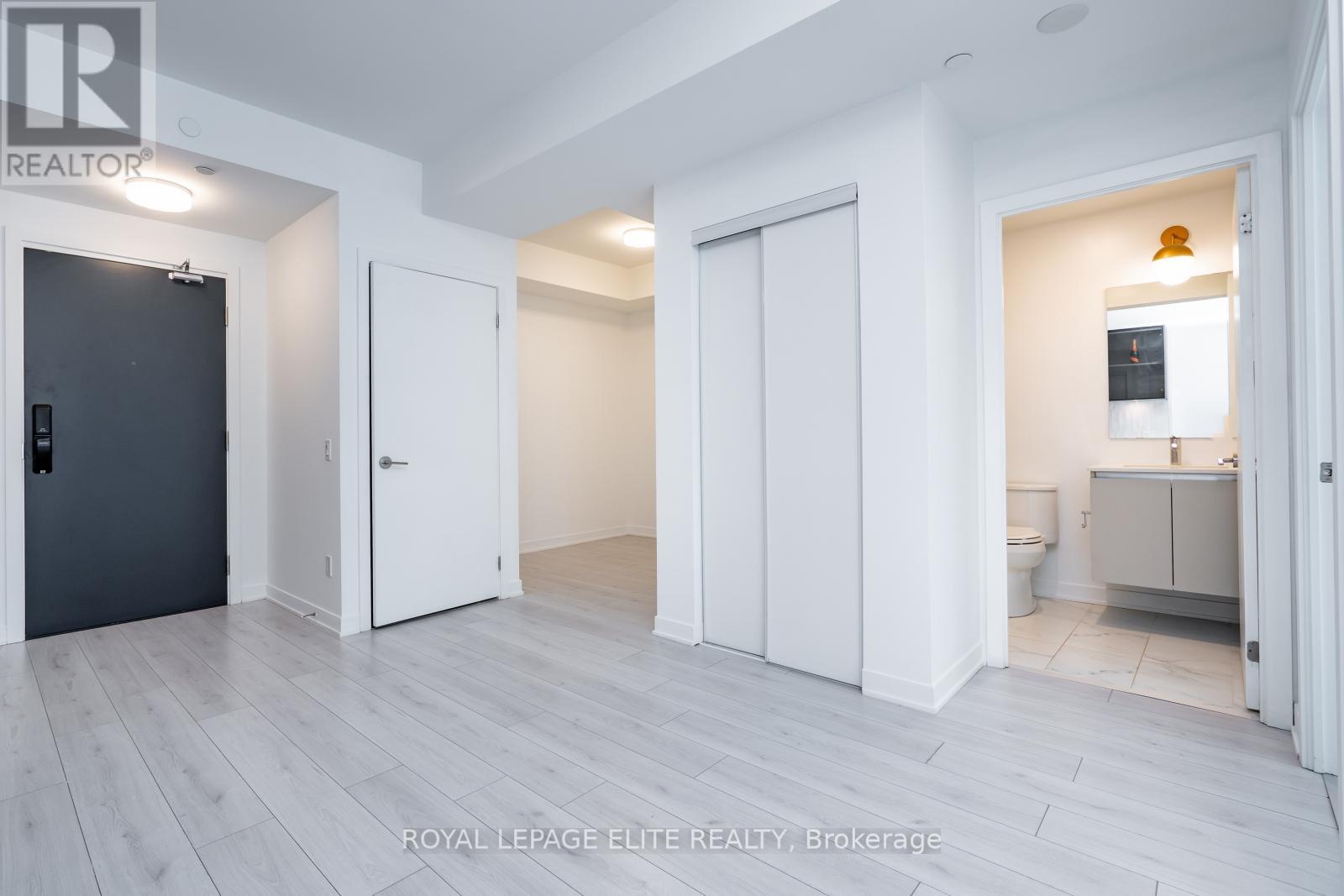 418 - 405 Dundas Street, Oakville (Oa Rural Oakville), Ontario  L6M 4M2 - Photo 20 - W12348521