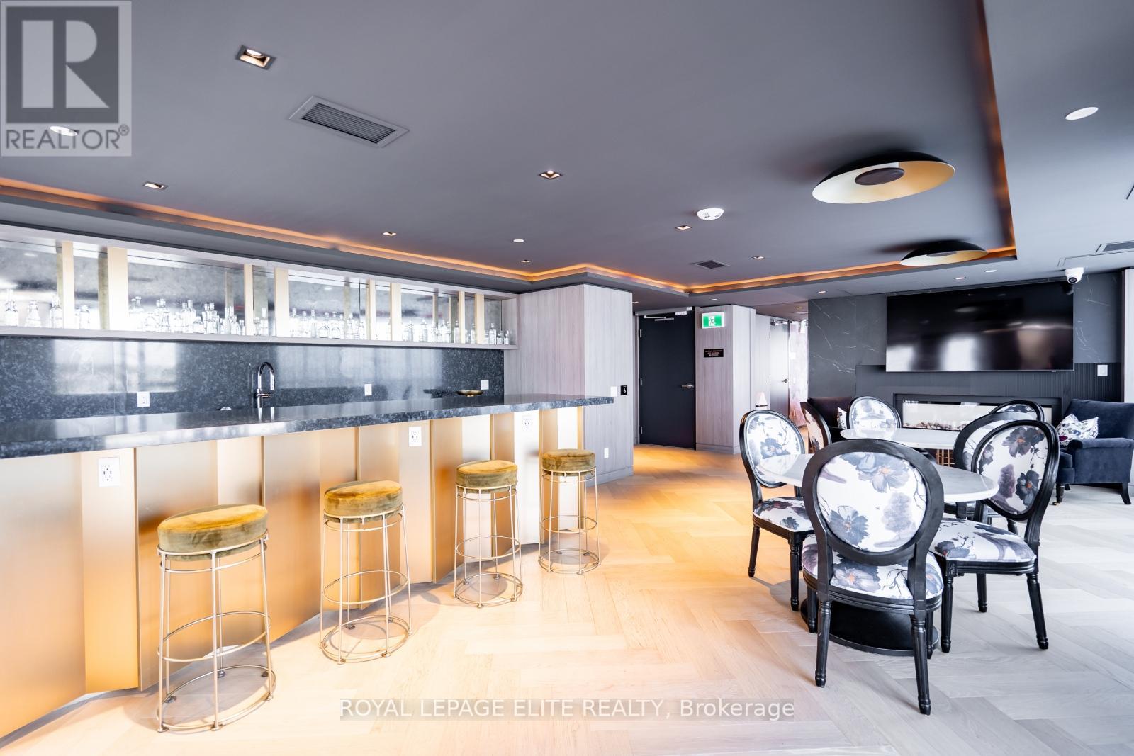 418 - 405 Dundas Street, Oakville (Oa Rural Oakville), Ontario  L6M 4M2 - Photo 40 - W12348521