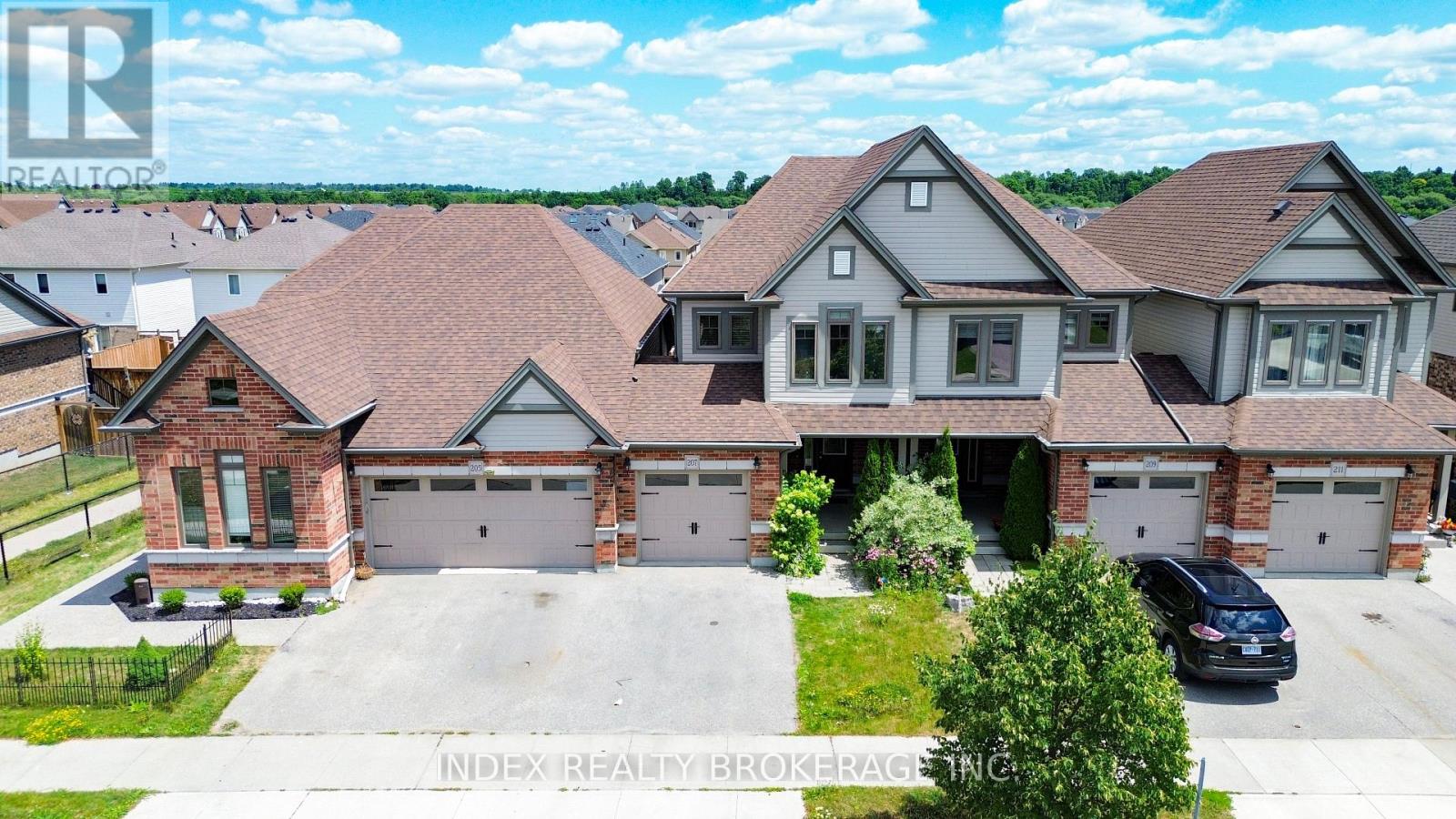 Property at 207 EDEN OAK TRAIL image 2