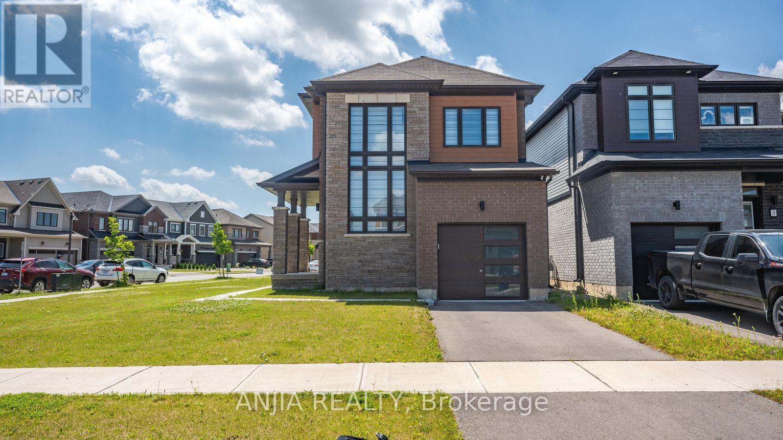 1 GUNN AVENUE, Brant, Ontario