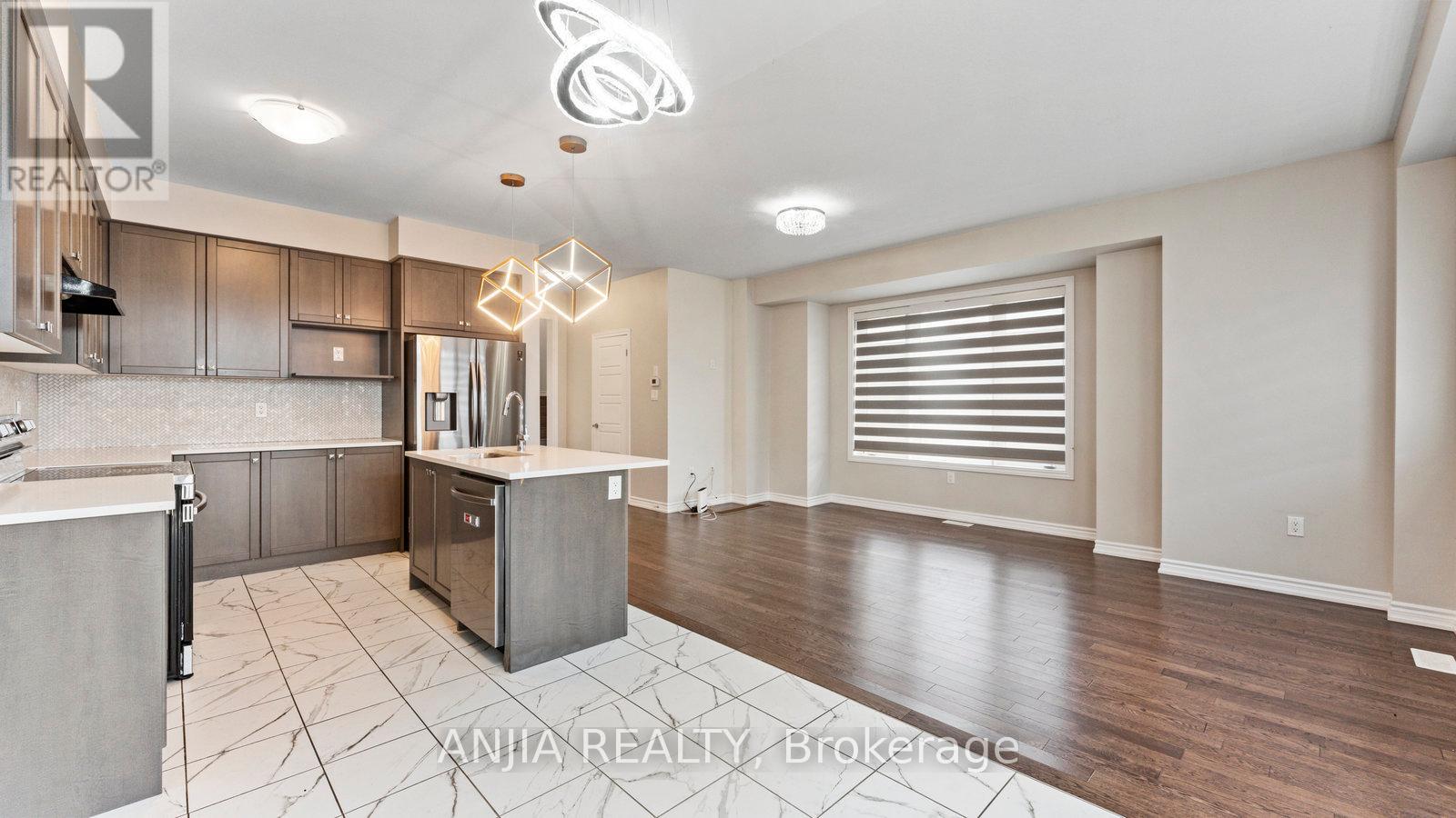 1 Gunn Avenue, Brant, Ontario  N3T 5L5 - Photo 10 - X12348597