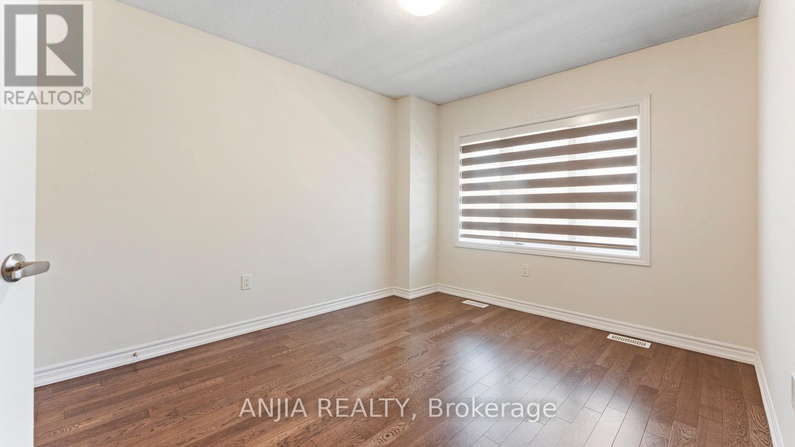 1 Gunn Avenue, Brant, Ontario  N3T 5L5 - Photo 14 - X12348597