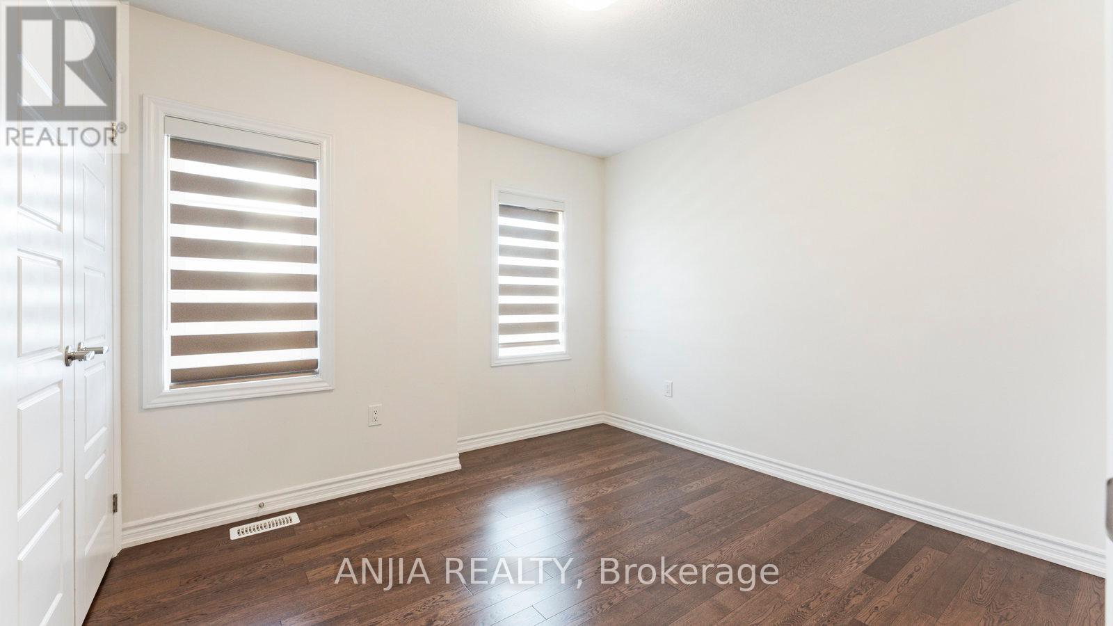 1 Gunn Avenue, Brant, Ontario  N3T 5L5 - Photo 16 - X12348597