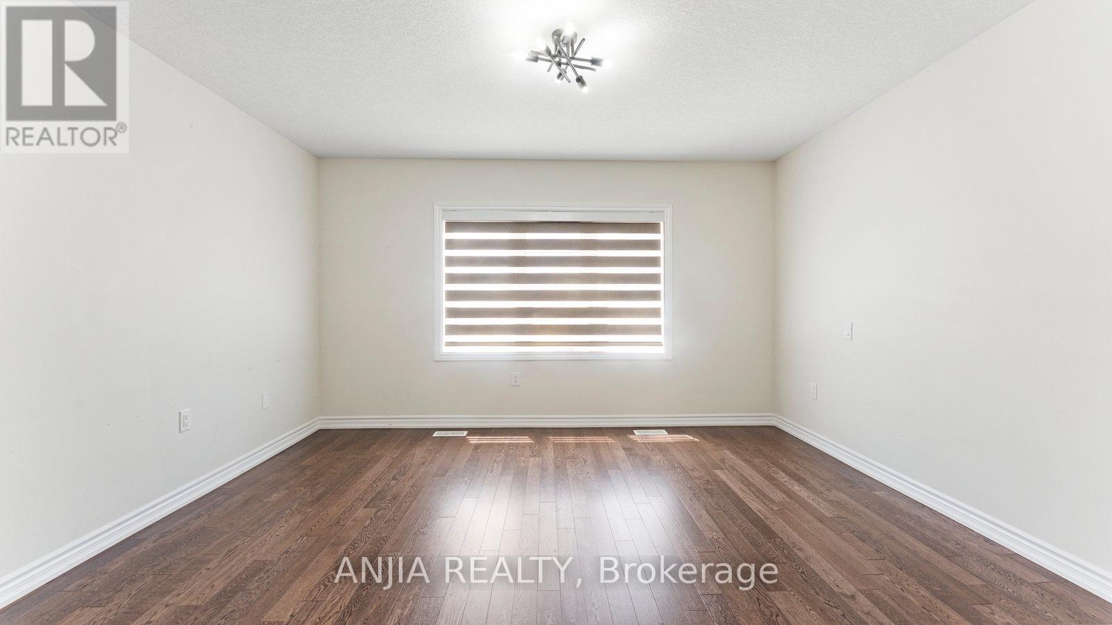 1 Gunn Avenue, Brant, Ontario  N3T 5L5 - Photo 19 - X12348597
