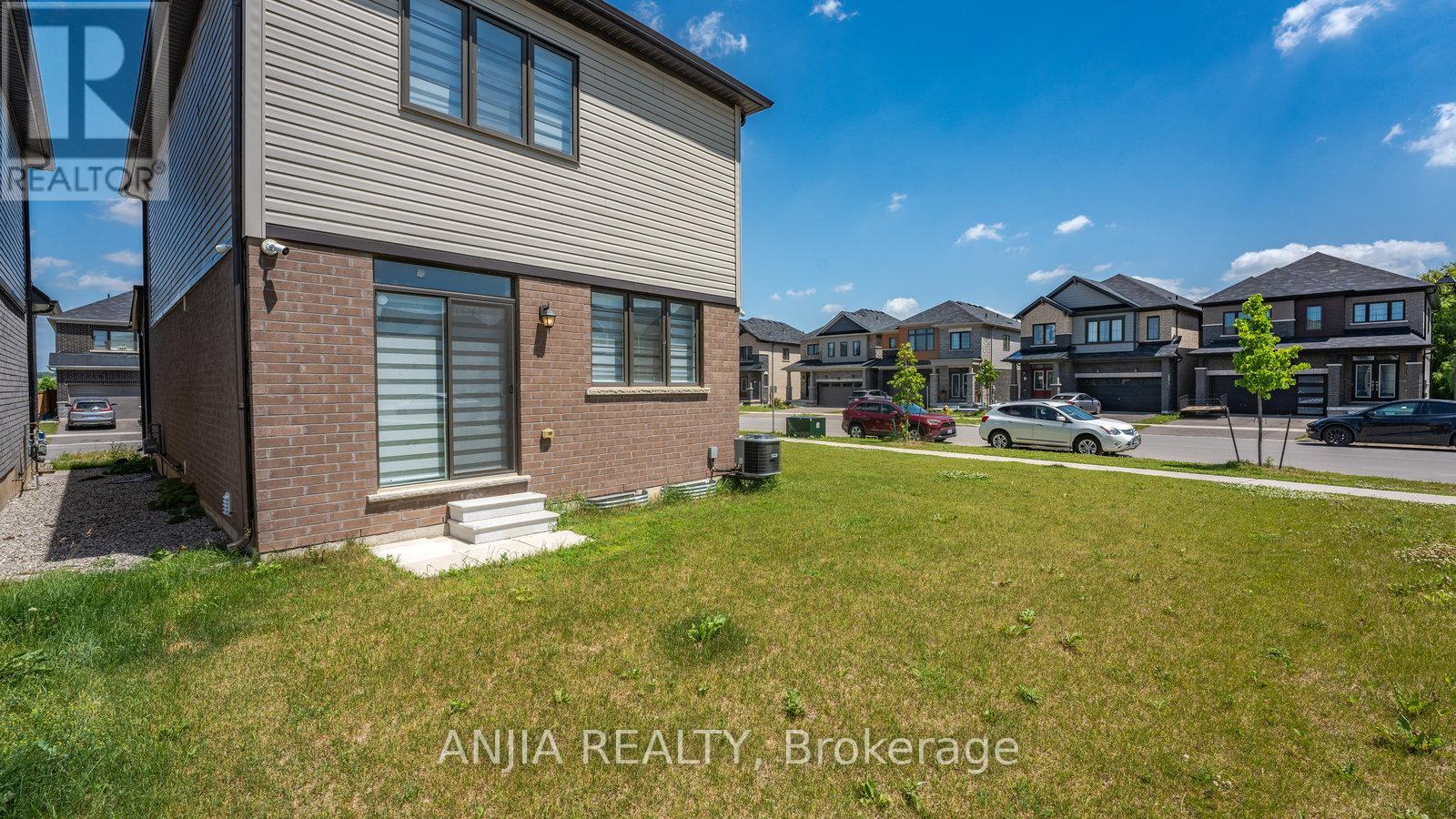 1 Gunn Avenue, Brant, Ontario  N3T 5L5 - Photo 23 - X12348597