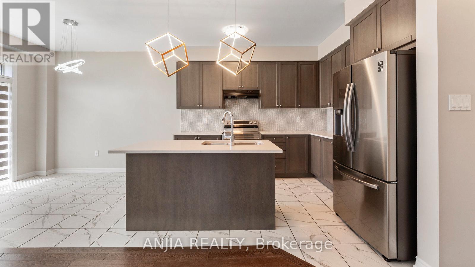 1 Gunn Avenue, Brant, Ontario  N3T 5L5 - Photo 5 - X12348597