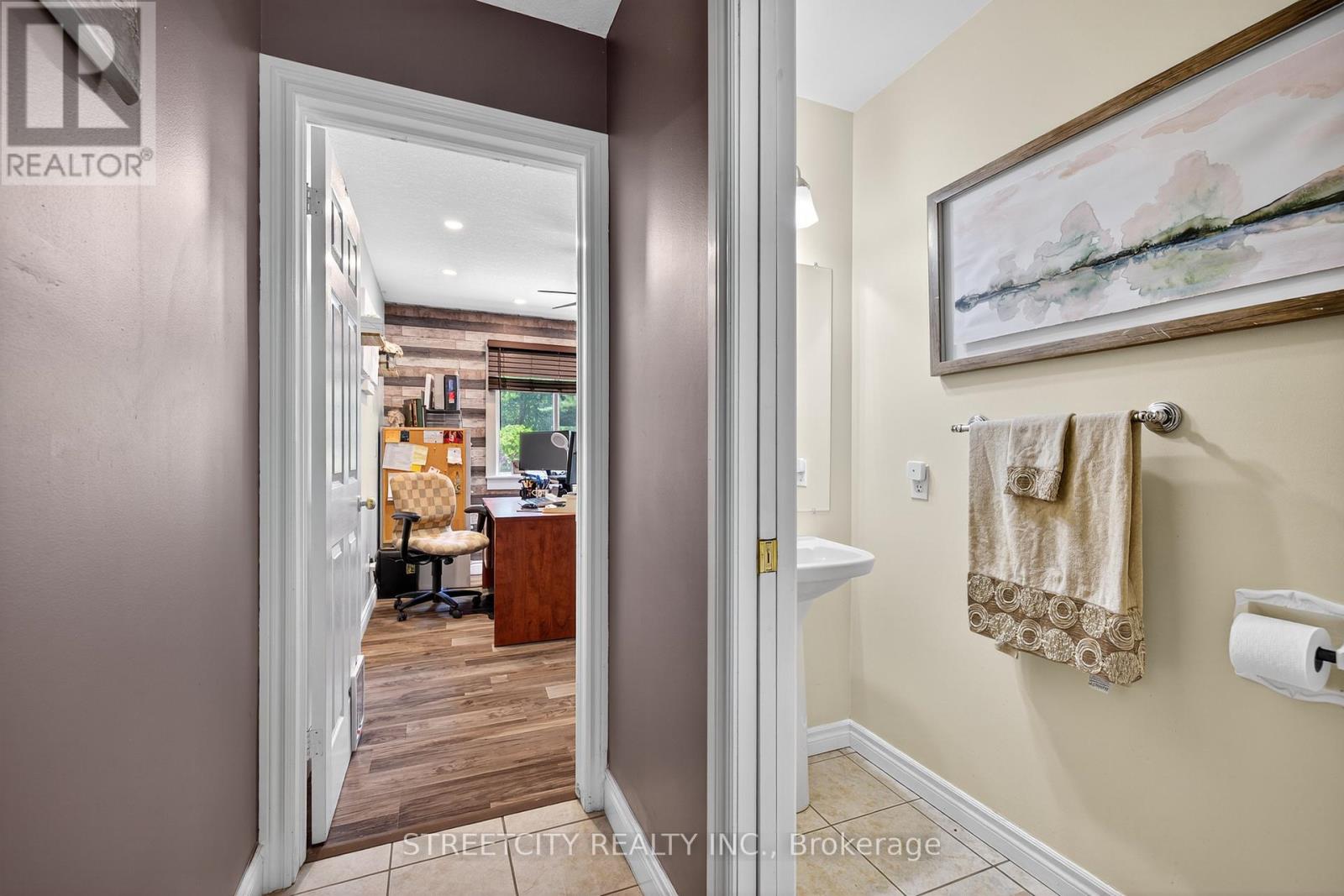1163 Crumlin Side Road, London East, Ontario  N5V 1R6 - Photo 16 - X12348628
