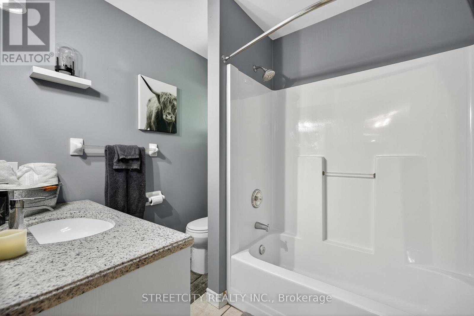1163 Crumlin Side Road, London East, Ontario  N5V 1R6 - Photo 26 - X12348628