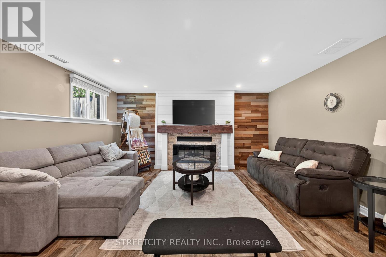 1163 Crumlin Side Road, London East, Ontario  N5V 1R6 - Photo 32 - X12348628