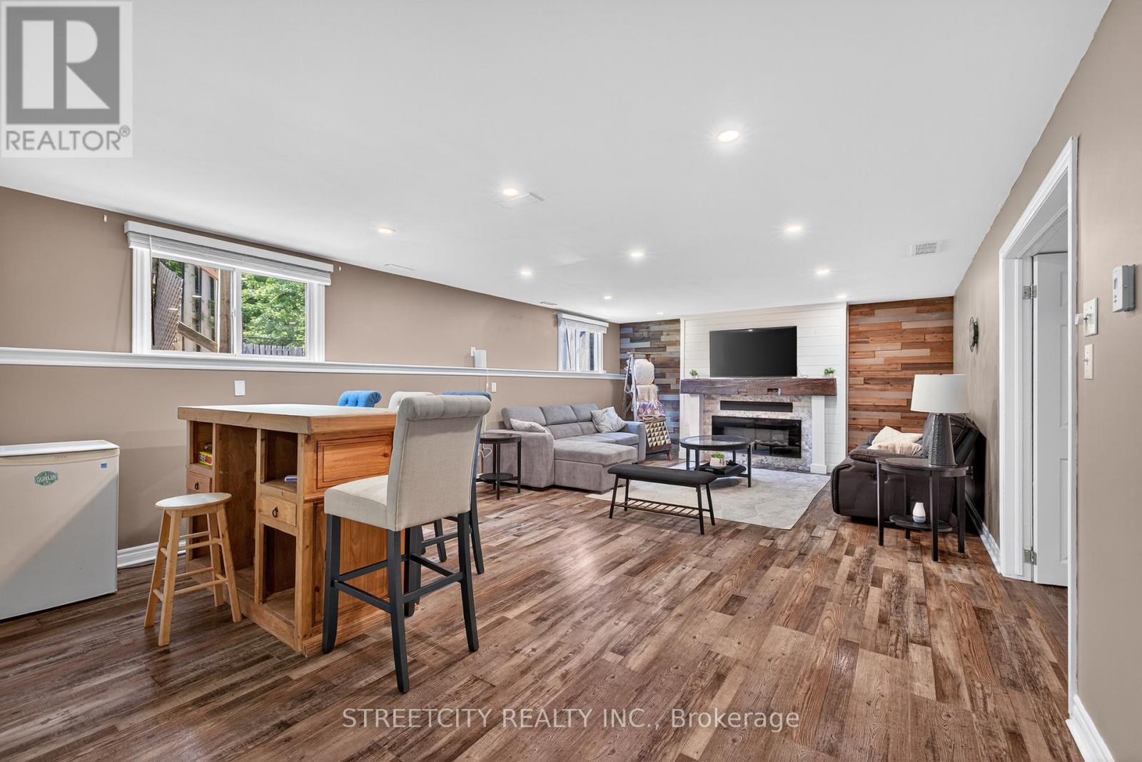 1163 Crumlin Side Road, London East, Ontario  N5V 1R6 - Photo 31 - X12348628