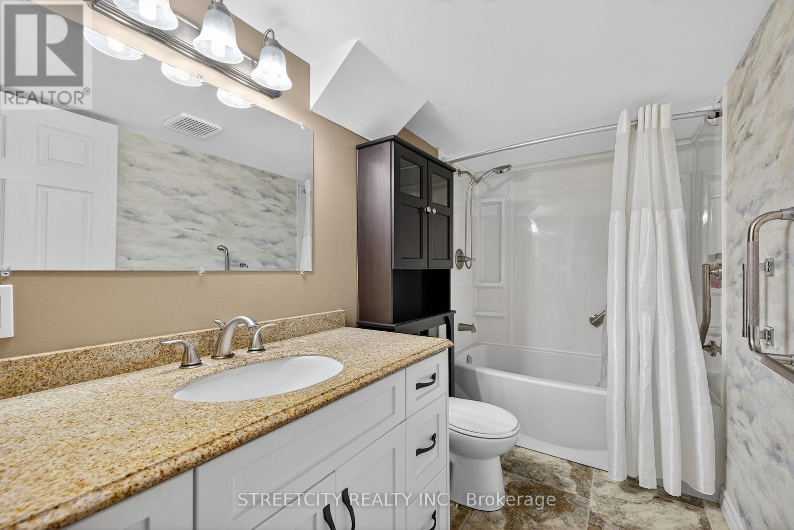 1163 Crumlin Side Road, London East, Ontario  N5V 1R6 - Photo 37 - X12348628