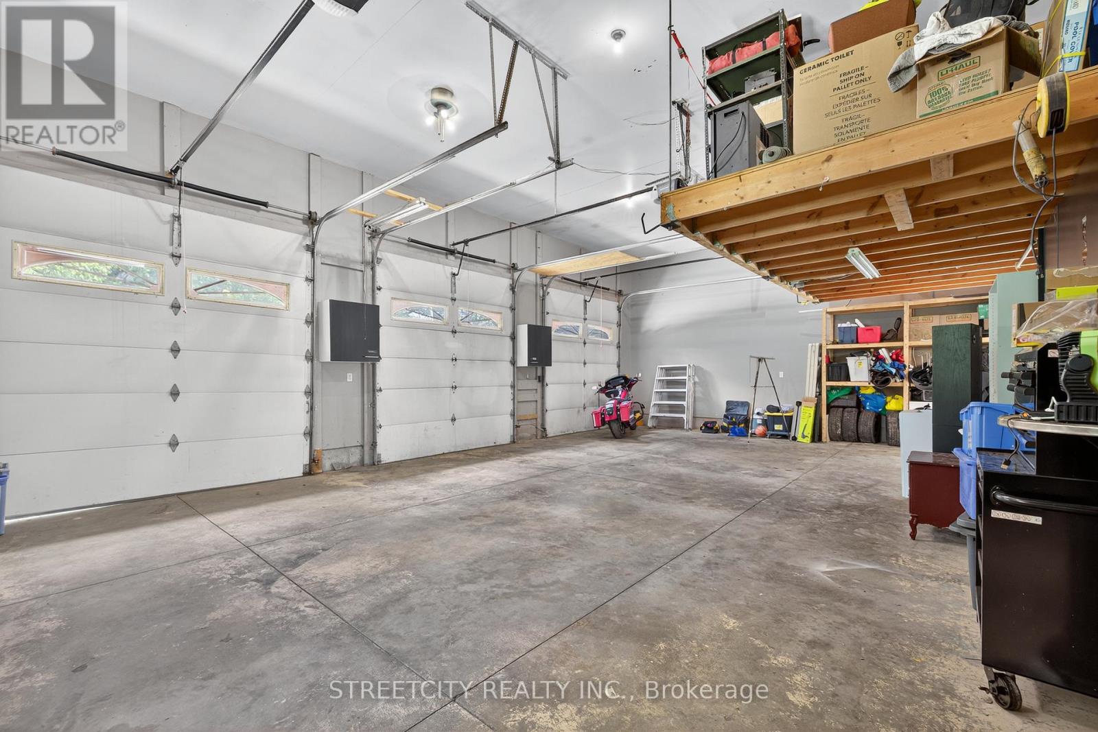 1163 Crumlin Side Road, London East, Ontario  N5V 1R6 - Photo 39 - X12348628