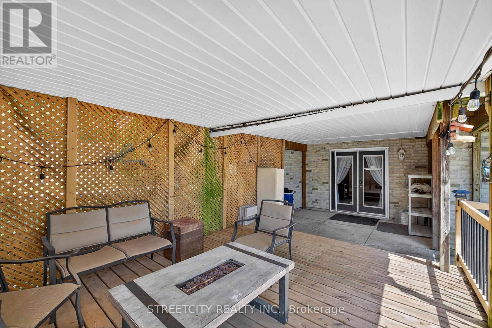 1163 Crumlin Side Road, London East, Ontario  N5V 1R6 - Photo 47 - X12348628