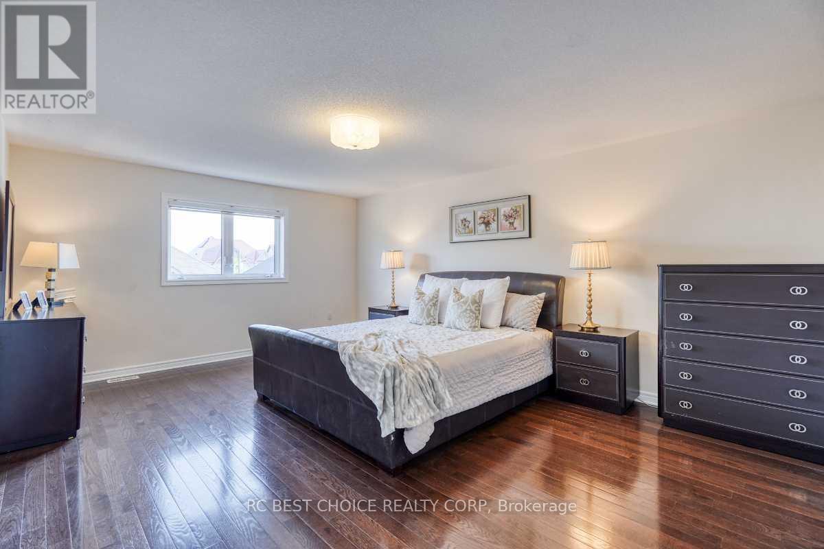 37 Bud Leggett Crescent, Georgina (Keswick South), Ontario  L4P 0B7 - Photo 16 - N12348470
