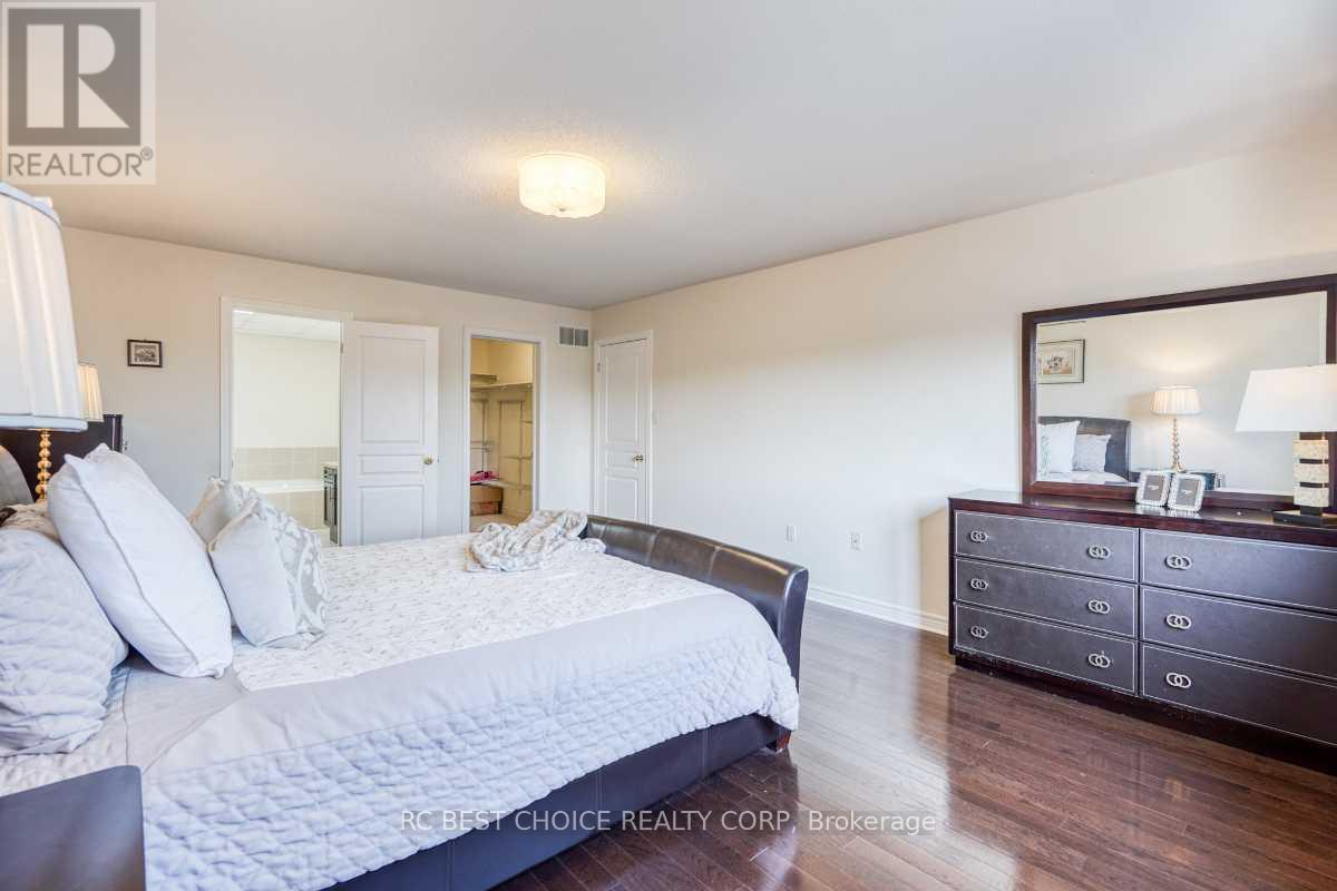 37 Bud Leggett Crescent, Georgina (Keswick South), Ontario  L4P 0B7 - Photo 17 - N12348470