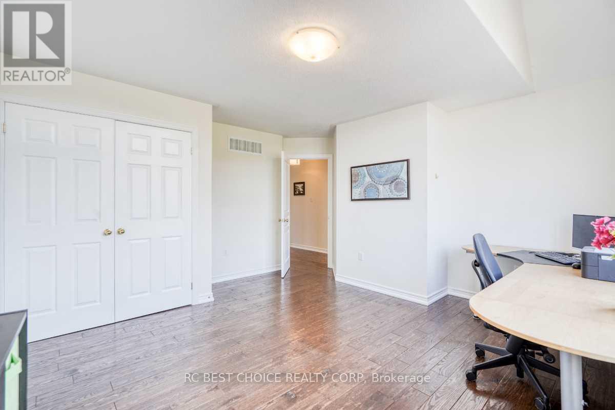 37 Bud Leggett Crescent, Georgina (Keswick South), Ontario  L4P 0B7 - Photo 22 - N12348470