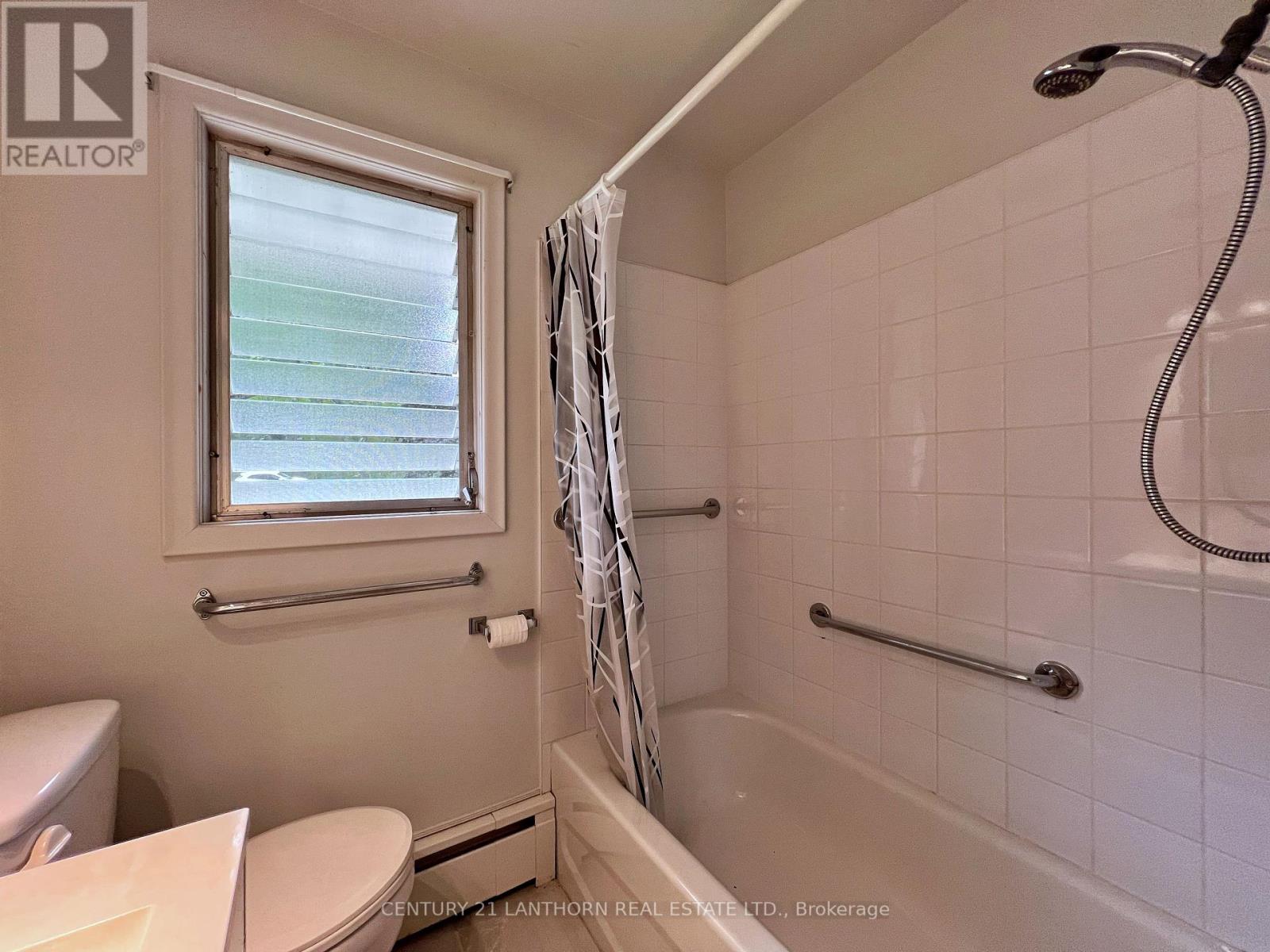 11468 Loyalist Parkway, Prince Edward County, Ontario  K0K 2T0 - Photo 23 - X12331542