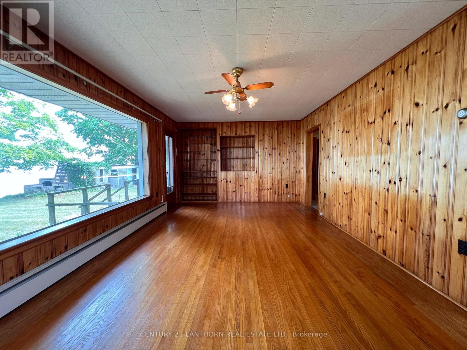 11468 Loyalist Parkway, Prince Edward County, Ontario  K0K 2T0 - Photo 20 - X12331542