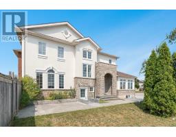 2 VANESSA DRIVE, Orillia, Ontario