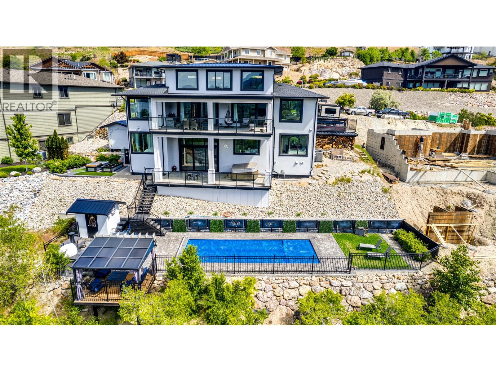 8792 Cortland Place, coldstream, British Columbia