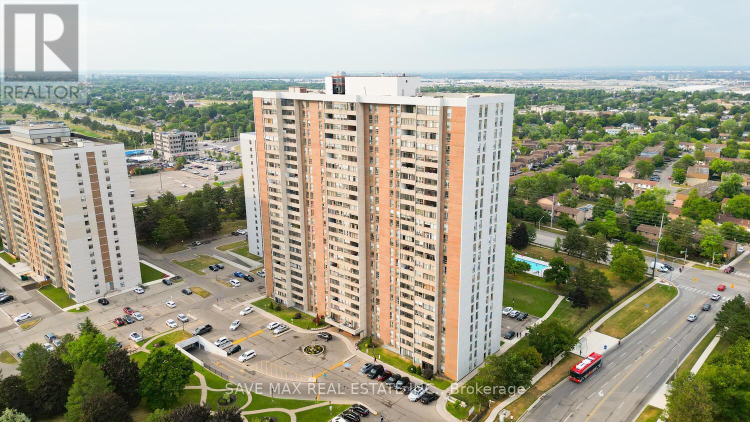 304 - 18 KNIGHTSBRIDGE ROAD, Brampton, Ontario