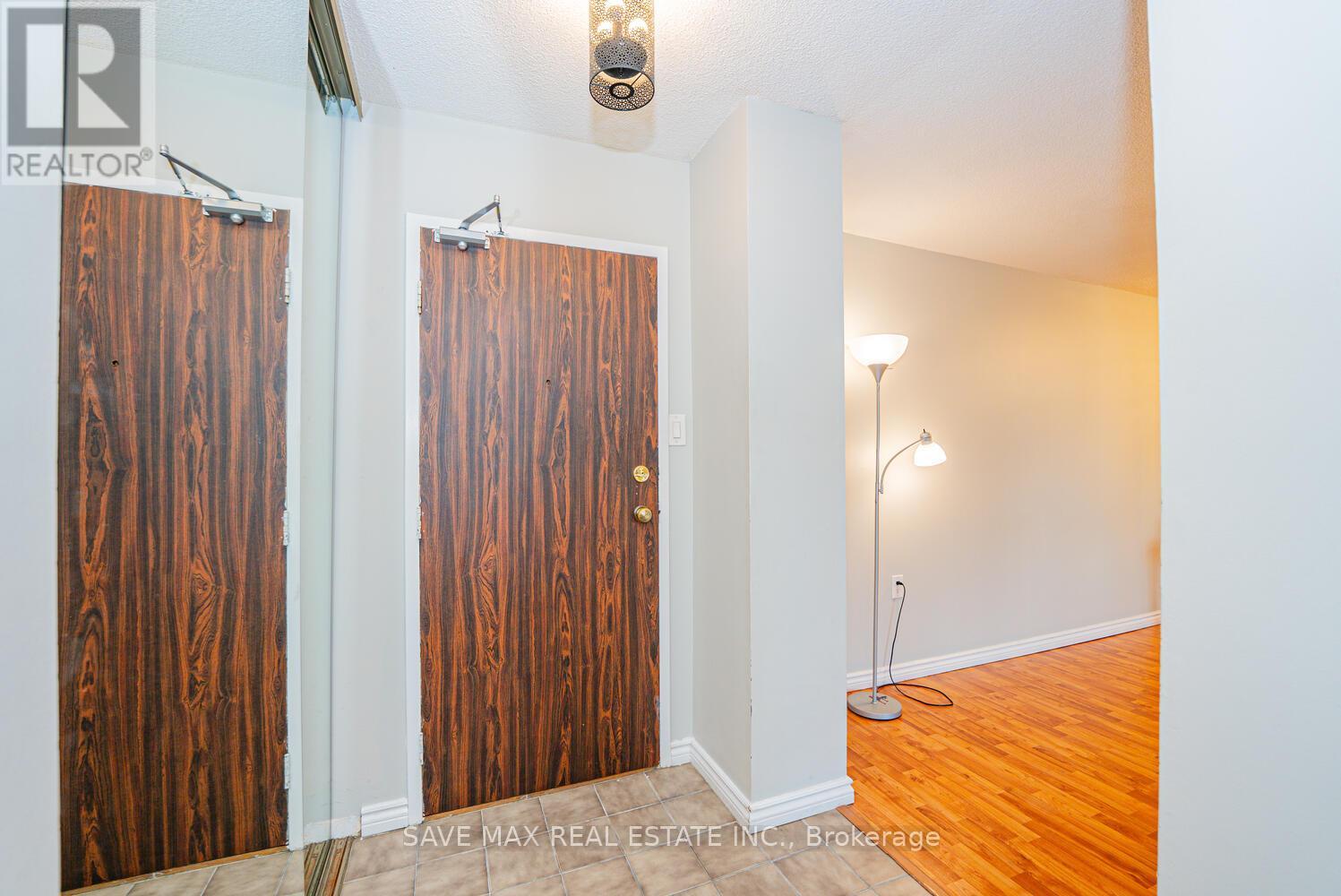 304 - 18 Knightsbridge Road, Brampton, Ontario  L6T 3X5 - Photo 10 - W12348621