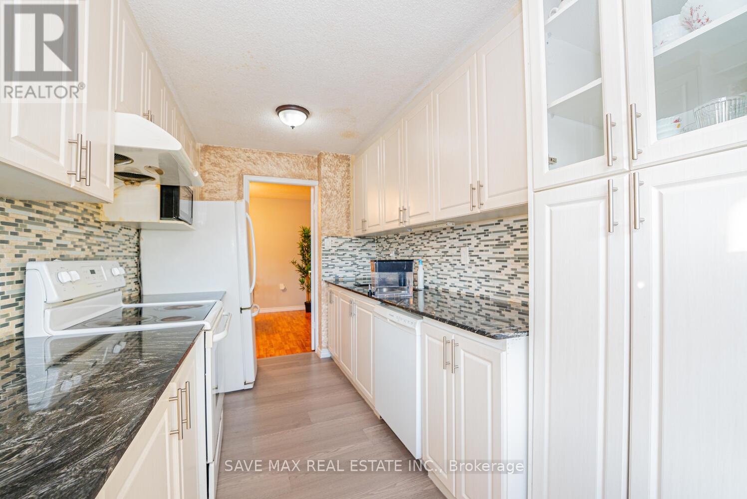 304 - 18 Knightsbridge Road, Brampton, Ontario  L6T 3X5 - Photo 19 - W12348621