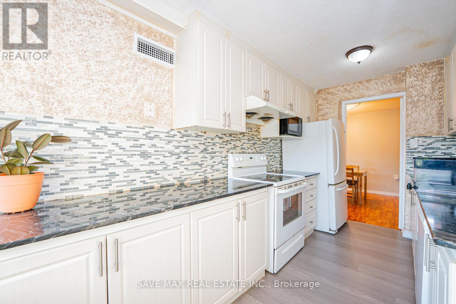 304 - 18 Knightsbridge Road, Brampton, Ontario  L6T 3X5 - Photo 20 - W12348621